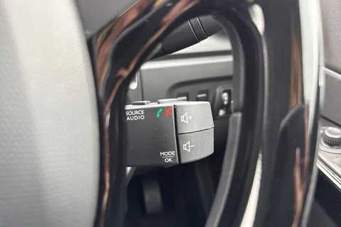 BF65NVJ Renault Captur 1.5 dCi ENERGY Dynamique MediaNav Euro 5 (s/s) 5dr Thumbnail #38