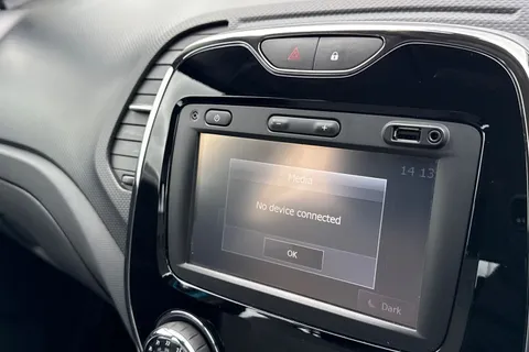 BF65NVJ Renault Captur 1.5 dCi ENERGY Dynamique MediaNav Euro 5 (s/s) 5dr Thumbnail #44