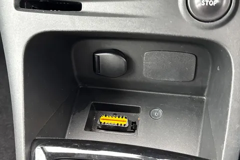 BF65NVJ Renault Captur 1.5 dCi ENERGY Dynamique MediaNav Euro 5 (s/s) 5dr Thumbnail #49