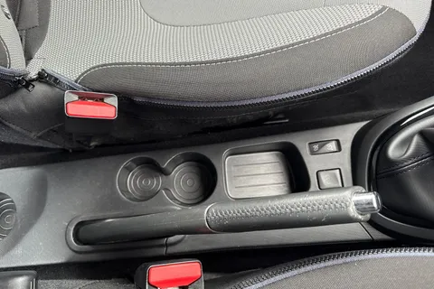 BF65NVJ Renault Captur 1.5 dCi ENERGY Dynamique MediaNav Euro 5 (s/s) 5dr Thumbnail #52