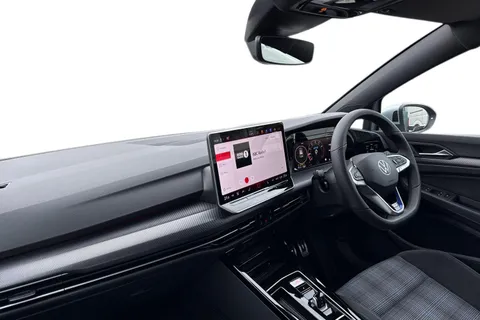 DE75EPJ Volkswagen Golf 1.5 TSI 272 GTE eHybrid 5dr DSG Thumbnail #16