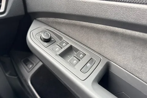 DE75EPJ Volkswagen Golf 1.5 TSI 272 GTE eHybrid 5dr DSG Thumbnail #22