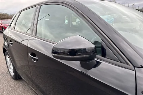 BW19FKF Audi A3 1.6 TDI 30 SE Technik Sportback Euro 6 (s/s) 5dr Thumbnail #37