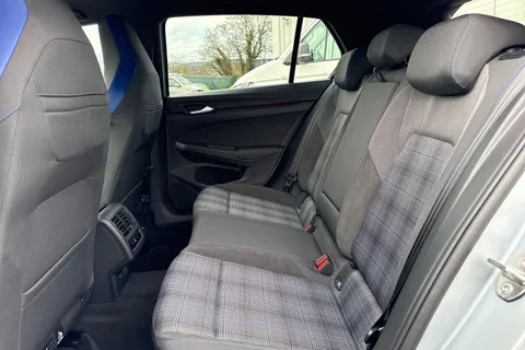DE75EPJ Volkswagen Golf 1.5 TSI 272 GTE eHybrid 5dr DSG Thumbnail #35