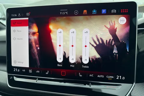 DE75EPJ Volkswagen Golf 1.5 TSI 272 GTE eHybrid 5dr DSG Thumbnail #54