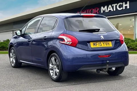 MF15YVH PEUGEOT 208 1.2 VTi PureTech Allure Euro 6 5dr Thumbnail #3