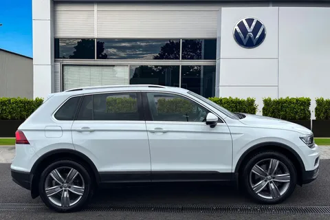DA19RZX Volkswagen Tiguan 2.0 TDI 190 4Motion SEL 5dr DSG **TOW BAR, LEATHER** Thumbnail #4