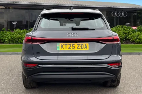 4 of 55 for Audi Q6 E-Tron Q6 SUV Sport e-tron 185,00 kW