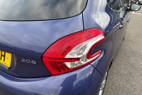 MF15YVH PEUGEOT 208 1.2 VTi PureTech Allure Euro 6 5dr Thumbnail #9