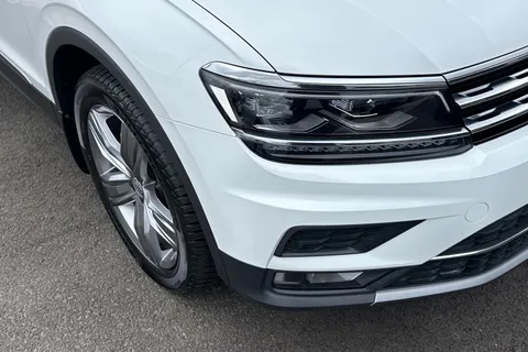 DA19RZX Volkswagen Tiguan 2.0 TDI 190 4Motion SEL 5dr DSG **TOW BAR, LEATHER** Thumbnail #10