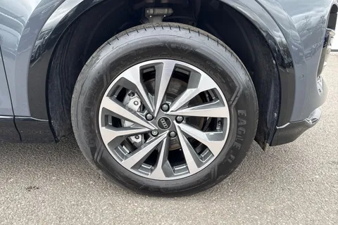 12 of 55 for Audi Q6 E-Tron Q6 SUV Sport e-tron 185,00 kW