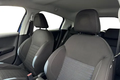 MF15YVH PEUGEOT 208 1.2 VTi PureTech Allure Euro 6 5dr Thumbnail #17