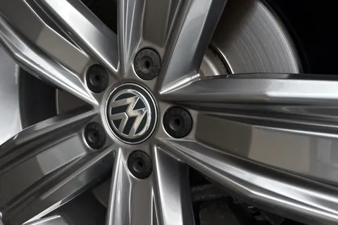 DA19RZX Volkswagen Tiguan 2.0 TDI 190 4Motion SEL 5dr DSG **TOW BAR, LEATHER** Thumbnail #27