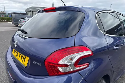 MF15YVH PEUGEOT 208 1.2 VTi PureTech Allure Euro 6 5dr Thumbnail #33