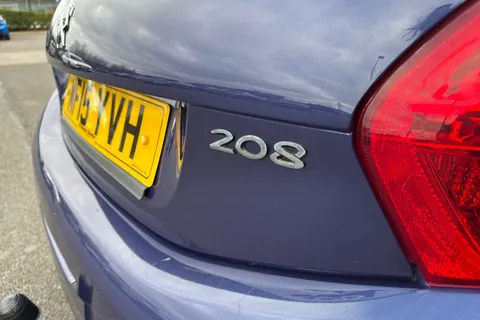 MF15YVH PEUGEOT 208 1.2 VTi PureTech Allure Euro 6 5dr Thumbnail #34