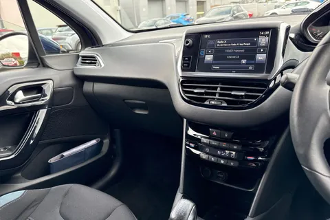 MF15YVH PEUGEOT 208 1.2 VTi PureTech Allure Euro 6 5dr Thumbnail #45