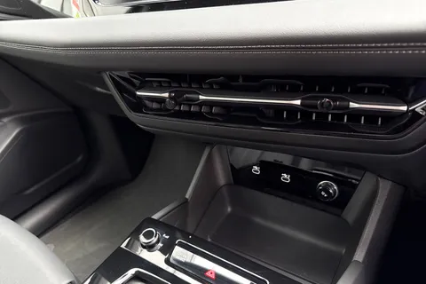 49 of 55 for Audi Q6 E-Tron Q6 SUV Sport e-tron 185,00 kW