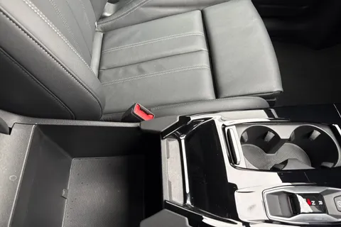 50 of 55 for Audi Q6 E-Tron Q6 SUV Sport e-tron 185,00 kW