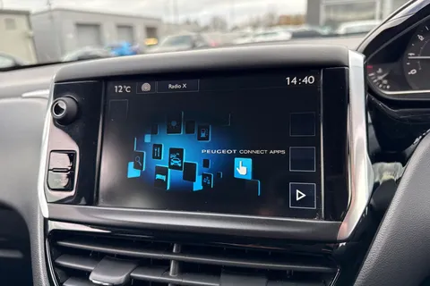 MF15YVH PEUGEOT 208 1.2 VTi PureTech Allure Euro 6 5dr Thumbnail #51