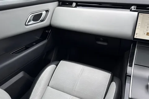 KW24LJE Land Rover Range Rover Velar 2.0 D200 Dynamic HSE 5dr Thumbnail #44