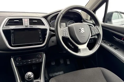 DF19RFE Suzuki Sx4 S-Cross 1.0 Boosterjet SZ-T 5dr Thumbnail #17