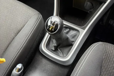 DF19RFE Suzuki Sx4 S-Cross 1.0 Boosterjet SZ-T 5dr Thumbnail #22