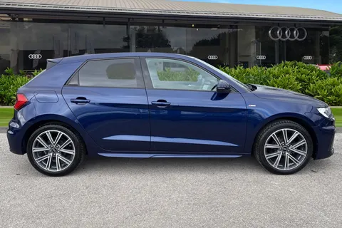 YE25XZZ Audi A1 S line 25 TFSI  95 PS 5-speed Thumbnail #4