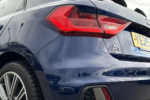 YE25XZZ Audi A1 S line 25 TFSI  95 PS 5-speed Thumbnail #9