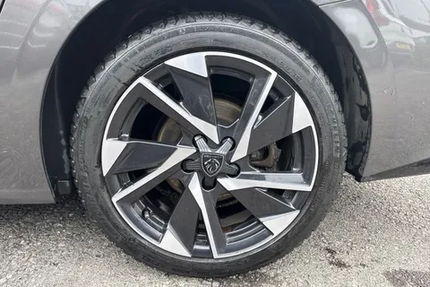 11 of 55 for PEUGEOT 308 SW 1.5 BlueHDi Allure Premium EAT Euro 6 (s/s) 5dr