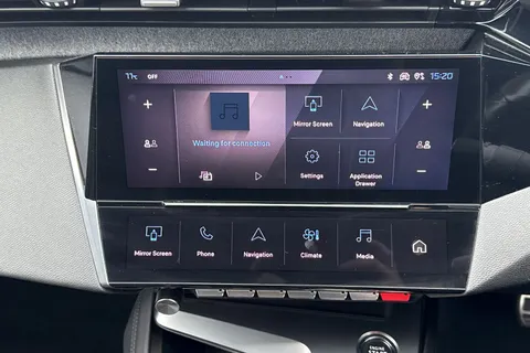 17 of 55 for PEUGEOT 308 SW 1.5 BlueHDi Allure Premium EAT Euro 6 (s/s) 5dr