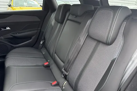 19 of 55 for PEUGEOT 308 SW 1.5 BlueHDi Allure Premium EAT Euro 6 (s/s) 5dr