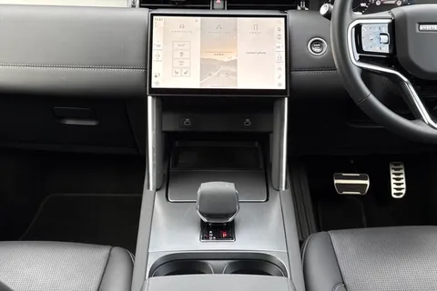 KM74WDP Land Rover Discovery Sport 2.0 D200 Dynamic SE 5dr Thumbnail #16