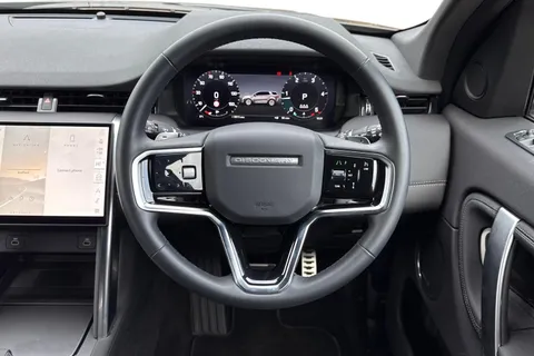KM74WDP Land Rover Discovery Sport 2.0 D200 Dynamic SE 5dr Thumbnail #17