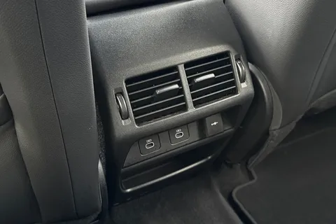 KM74WDP Land Rover Discovery Sport 2.0 D200 Dynamic SE 5dr Thumbnail #20