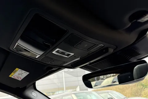 KM74WDP Land Rover Discovery Sport 2.0 D200 Dynamic SE 5dr Thumbnail #25