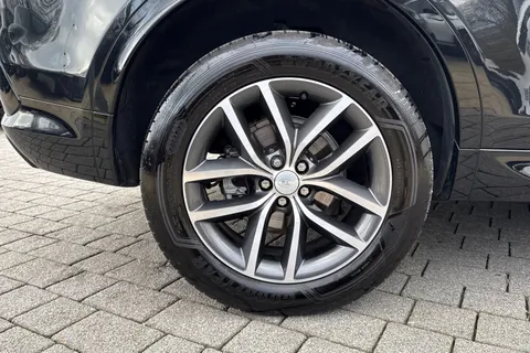 KM74WDP Land Rover Discovery Sport 2.0 D200 Dynamic SE 5dr Thumbnail #37