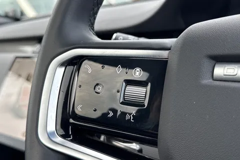 KM74WDP Land Rover Discovery Sport 2.0 D200 Dynamic SE 5dr Thumbnail #46