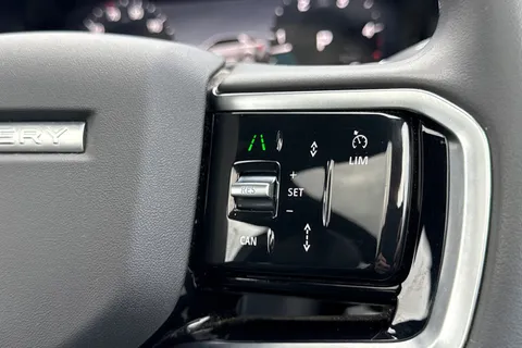 KM74WDP Land Rover Discovery Sport 2.0 D200 Dynamic SE 5dr Thumbnail #47