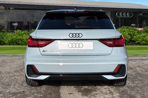 Audi A1 1.0 TFSI 30 Black Edition Sportback S Tronic Euro 6 (s/s) 5dr Thumbnail #5