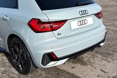 Audi A1 1.0 TFSI 30 Black Edition Sportback S Tronic Euro 6 (s/s) 5dr Thumbnail #8