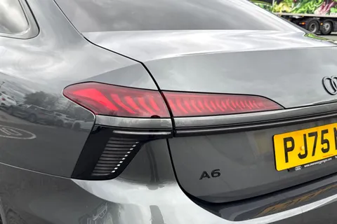 PJ75NMM Audi A6 Saloon Launch Edition TDI quattro 204 PS S tronic Thumbnail #8