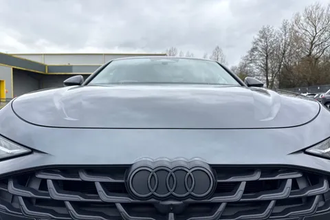 PJ75NMM Audi A6 Saloon Launch Edition TDI quattro 204 PS S tronic Thumbnail #27