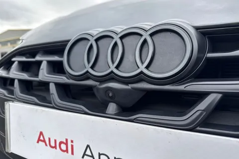 PJ75NMM Audi A6 Saloon Launch Edition TDI quattro 204 PS S tronic Thumbnail #28