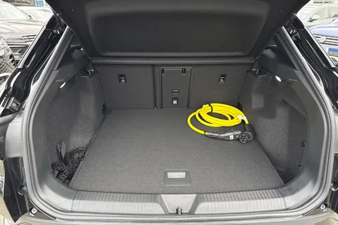DE25ZPG Volkswagen ID.4 128kW Family Pro 77kWh 5dr Auto [135kW Ch] Thumbnail #7