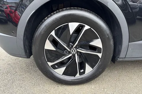 DE25ZPG Volkswagen ID.4 128kW Family Pro 77kWh 5dr Auto [135kW Ch] Thumbnail #11