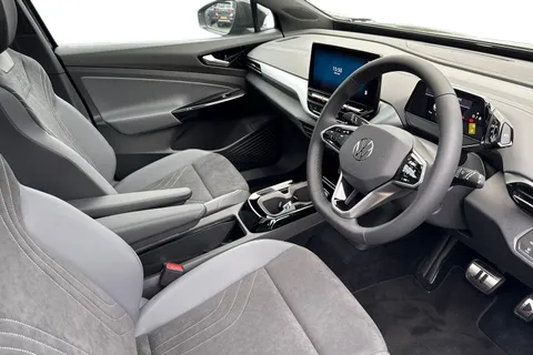 DE25ZPG Volkswagen ID.4 128kW Family Pro 77kWh 5dr Auto [135kW Ch] Thumbnail #14