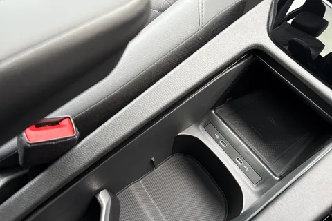 DE25ZPG Volkswagen ID.4 128kW Family Pro 77kWh 5dr Auto [135kW Ch] Thumbnail #35