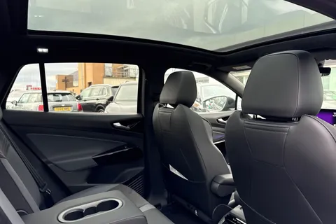 DE25ZPG Volkswagen ID.4 128kW Family Pro 77kWh 5dr Auto [135kW Ch] Thumbnail #36