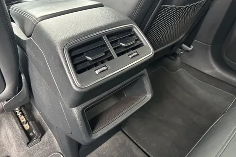 YF21XCN Audi e-tron 50 S line Sportback Auto quattro 5dr 71.2kWh Thumbnail #32