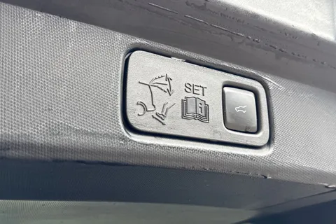 DX74KPN Ford Mustang Mach-E Extended Range 91kWh Premium AWD 5dr Thumbnail #29